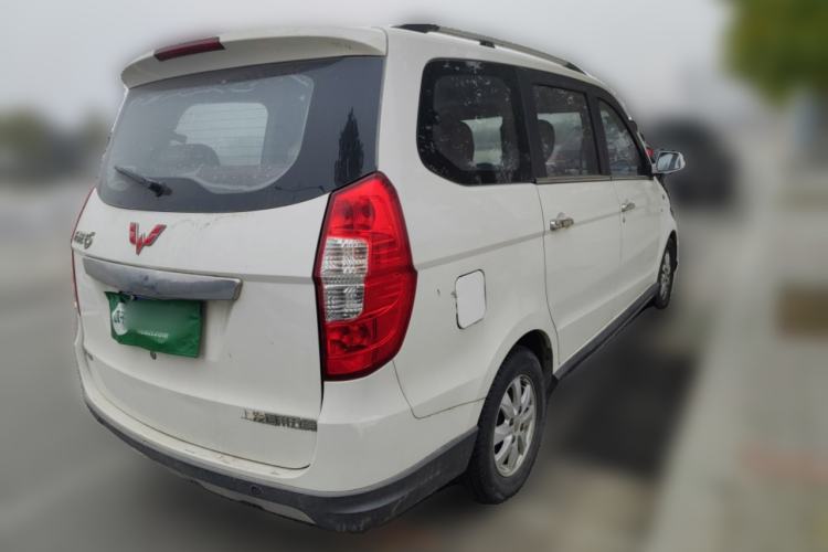 Used Wuling Hongguang 2014 1.5L S Luxury Model
