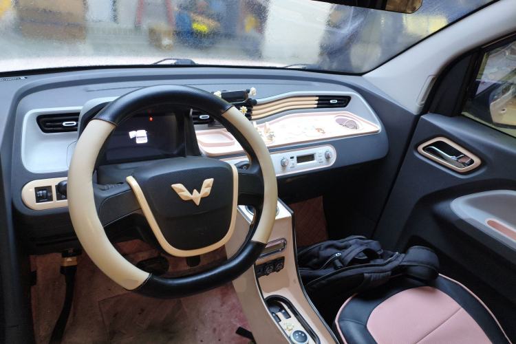 Used Wuling Hongguang MINIEV 2022 Macaron Fashion Model Lithium Iron Phosphate
