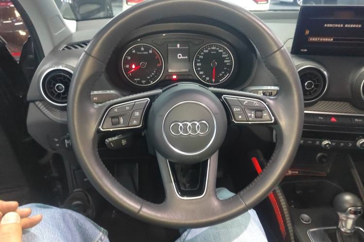 Used Audi Q2L 2020 35 TFSI Fashion Dynamic Model
