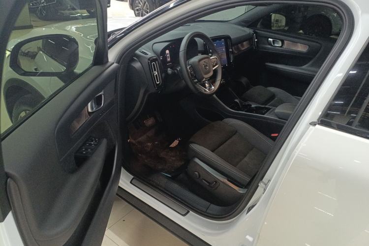 Used Volvo XC40 New Energy 2024 Long-Range PRO Version