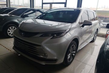 Used Toyota Sienna 2021 2.5L Hybrid Platinum Edition