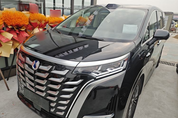 Used Denza D9 2024 DM-i 980 Four-Wheel Drive Flagship Model