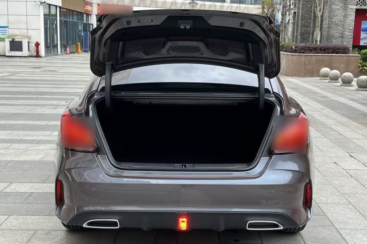 Used MG 5 2023 180 DVVT CVT Luxury Edition
