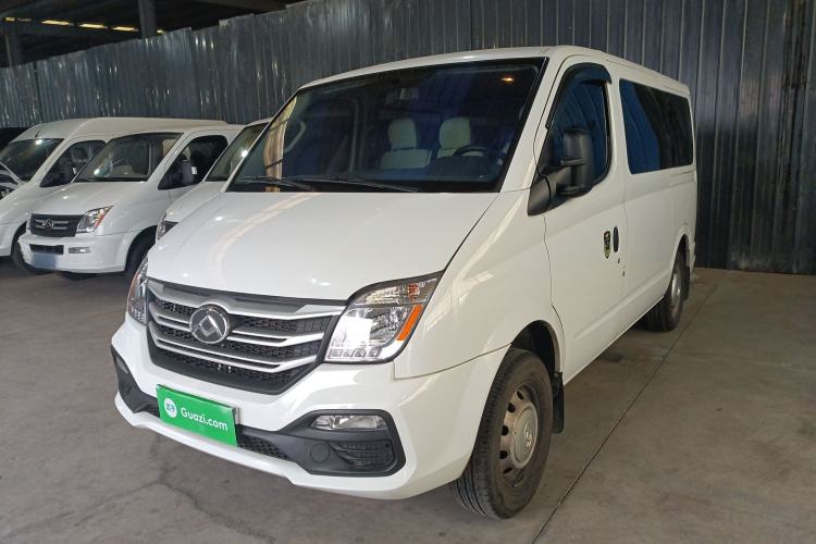 Used SAIC MAXUS Xintu V80 2023 2.0T Manual Classic Aoyuntong Short Wheelbase Ultra-Low Roof 7/8/9-Seater