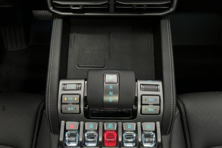 Used  Titanium 3 2025 501KM All-Wheel Drive Intelligent Driving Ultra Version
