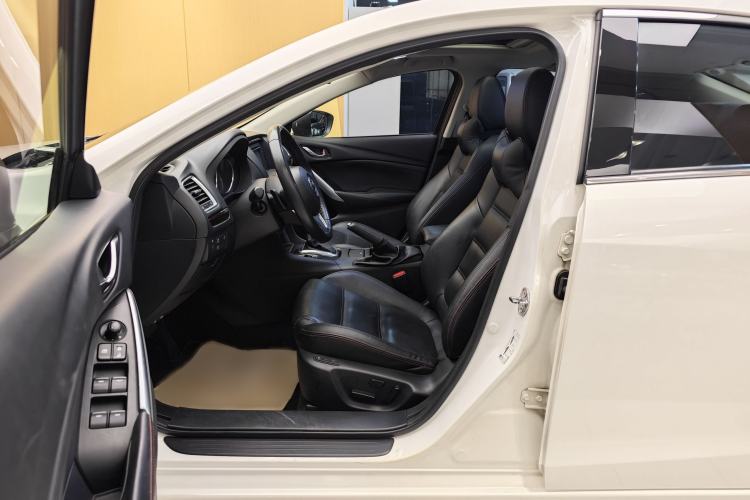 Used Mazda Atenza 2015 2.0L Blue Sky Prestige Edition
