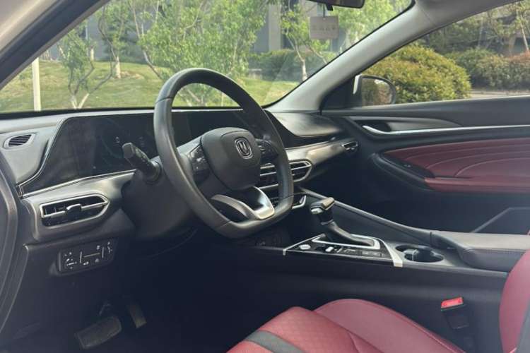 Used Changan Eado 2021 PLUS Blue Whale NE 1.4T GDI DCT Prestige Model
