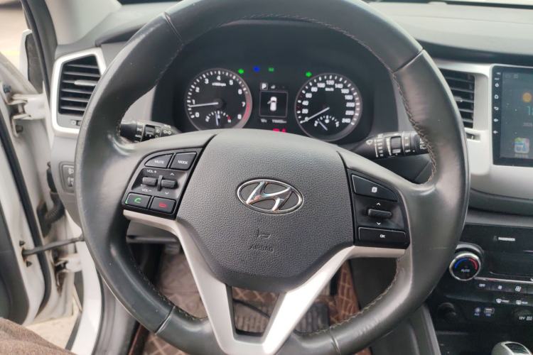 Used Hyundai Tucson 2015 1.6T Dual-Clutch Two-Wheel-Drive Smart Model
