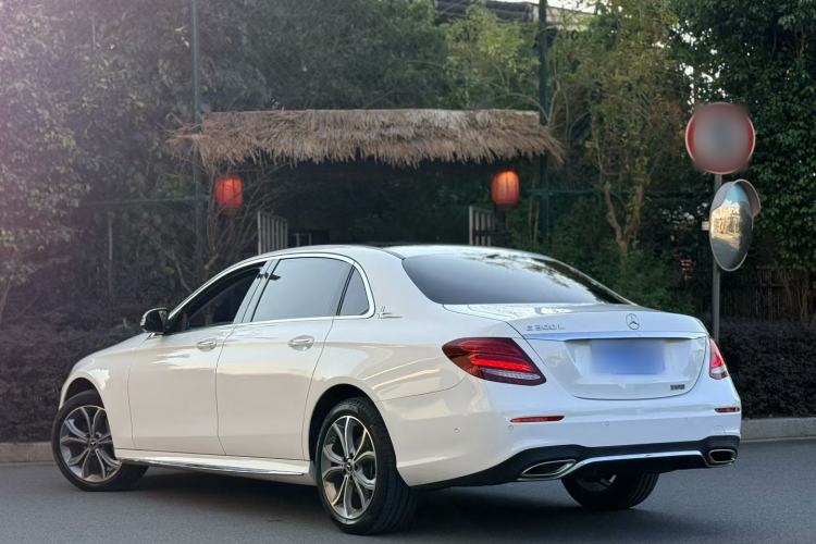 Used Mercedes-Benz E-Class 2020 Restyled E 300 L Sporty and Stylish Edition
