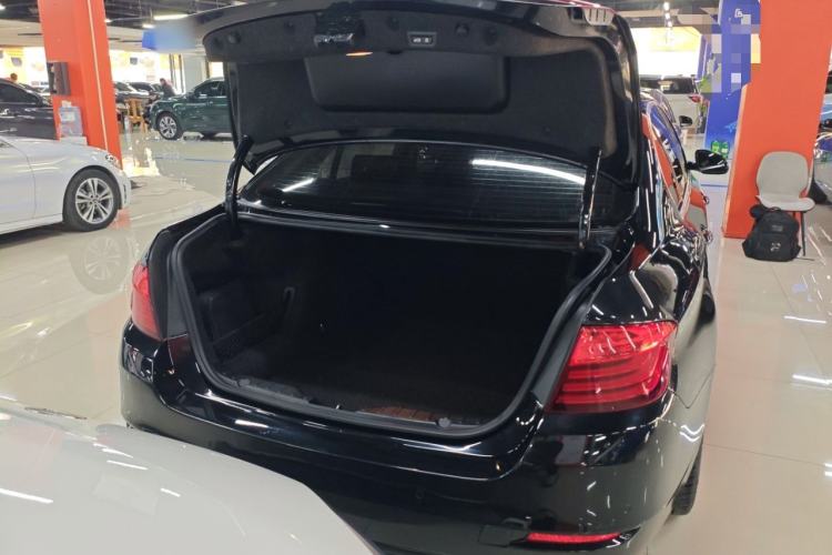 Used BMW 5 Series 2014 525Li Luxury Design Package