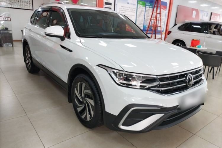 Used Volkswagen Tiguan L 2024 300TSI Automatic Two-Wheel Drive Smart Edition
