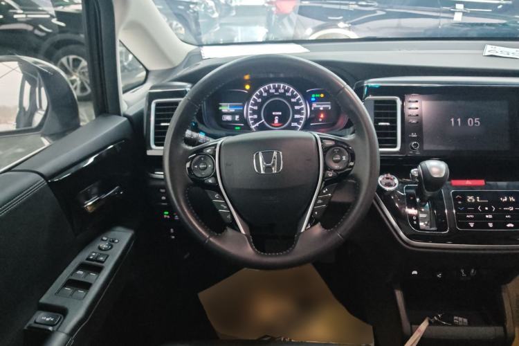 Used Honda Elysion 2019 2.0L Hybrid Luxury Edition
