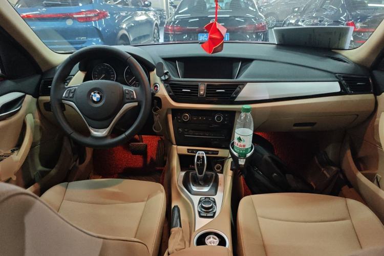 Used BMW X1 2014 sDrive18i Leading Model
