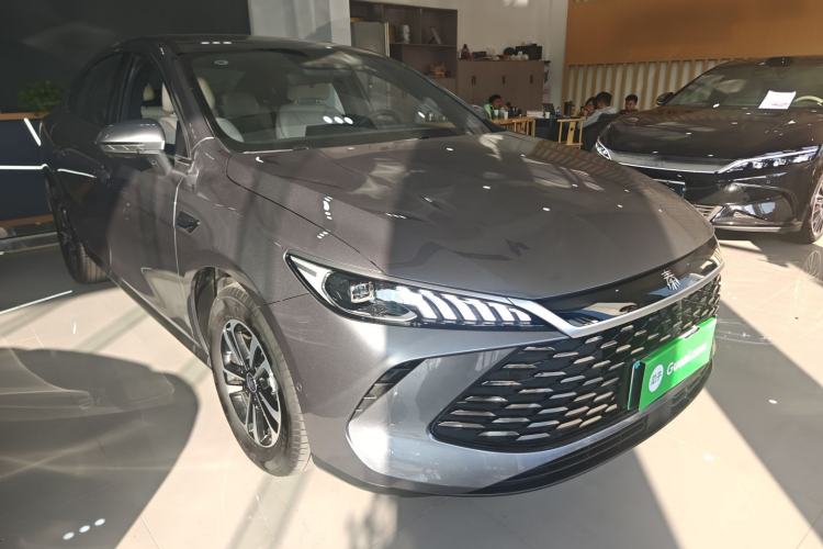 Used BYD Qin PLUS 2025 DM-i Smart Drive 120KM Superior Model
