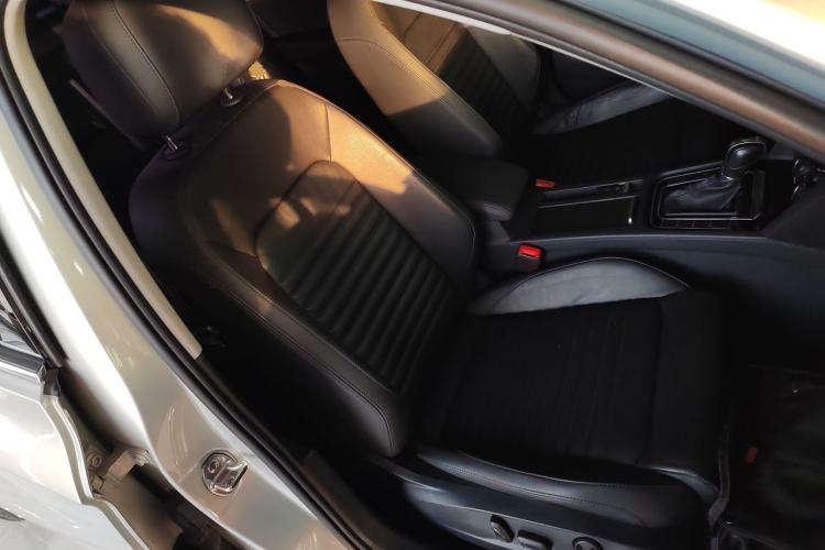 Used Volkswagen Magotan 2018 Facelift 330TSI DSG Luxury Model
