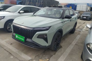 Used Dongfeng Aeolus Huge 2022 Mach Dual-Motor 1.5T MHD Dare-to-Dream Edition