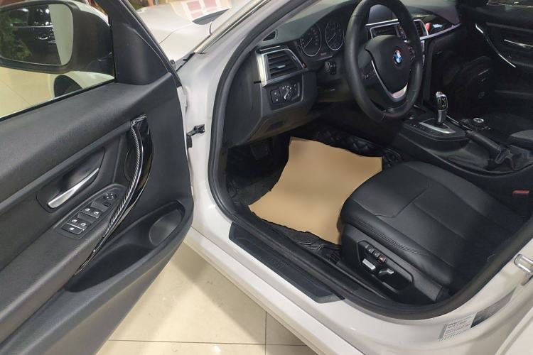 Used BMW 3 Series 2017 320Li Fashion Model
