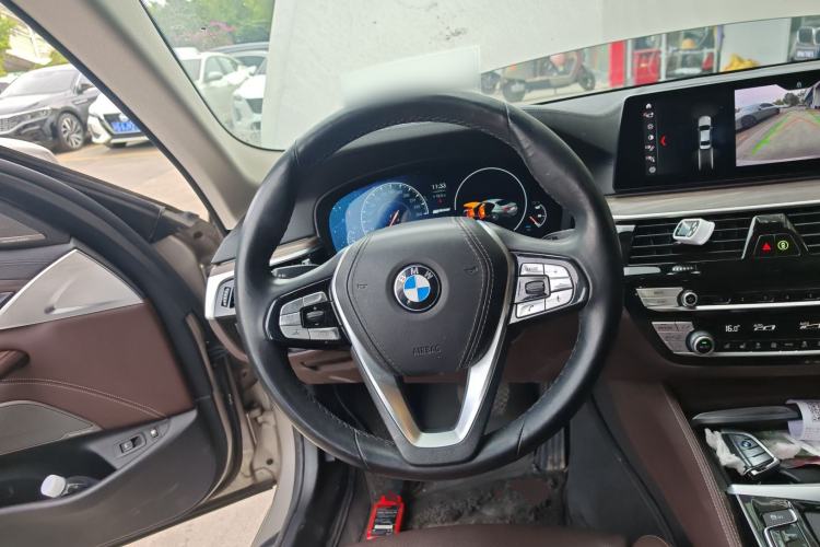 Used BMW 5 Series New Energy 2019 Updated 530Le Pioneer Edition

