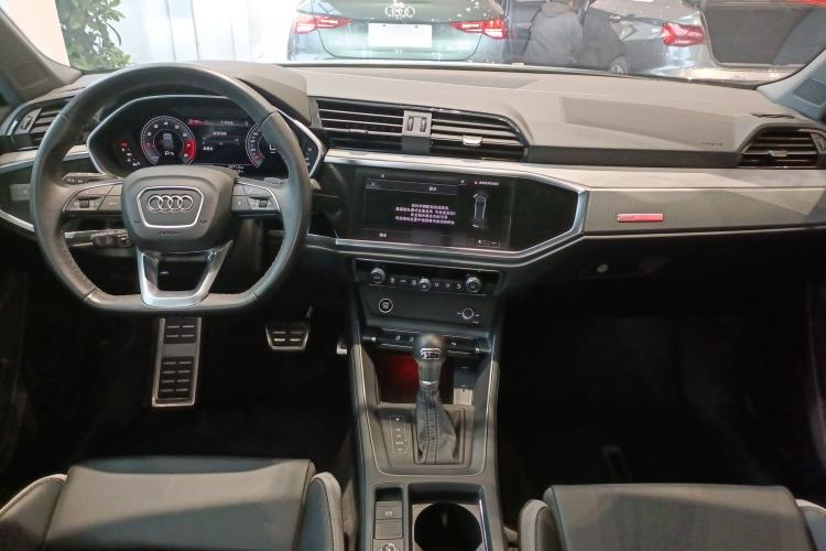 Used Audi Q3 2024 35 TFSI Fashion Dynamic Edition