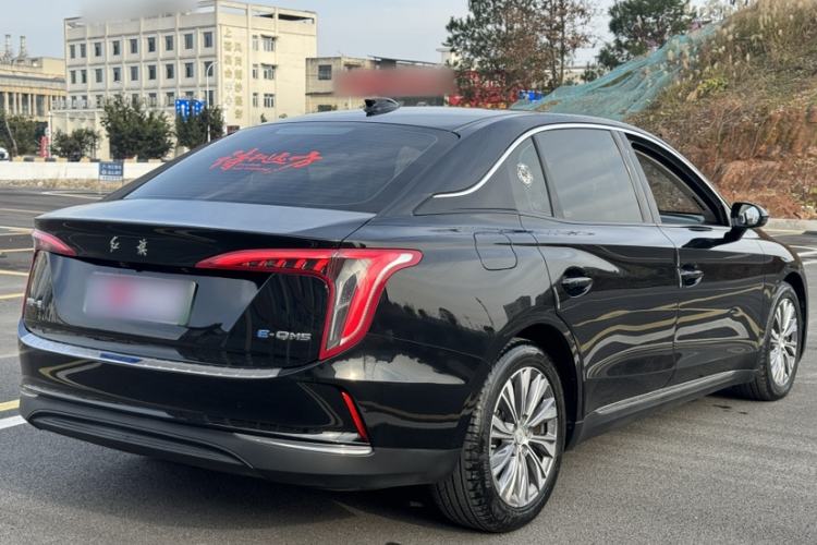Used Hongqi E-QM5 2022 431 km Charge & Enjoy Edition