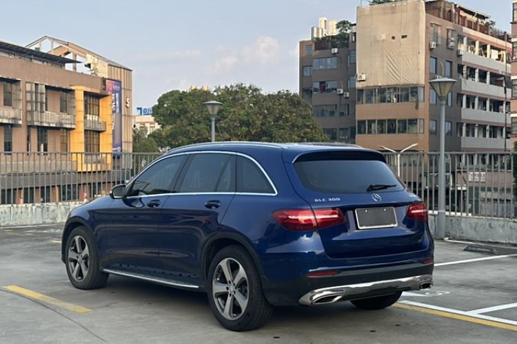 Used Mercedes-Benz GLC 2016 GLC 300 4MATIC Dynamic Model
