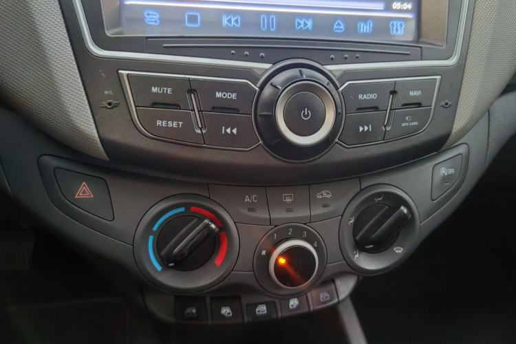 Used Chevrolet Sail 2015 Sail 3 1.3L AMT Ideal Edition