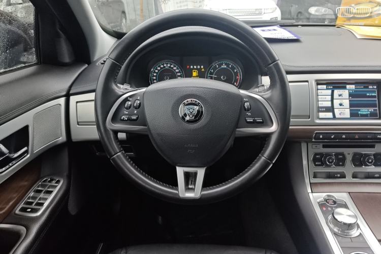 Used Jaguar XF 2015 XF 2.0T Prestige Edition
