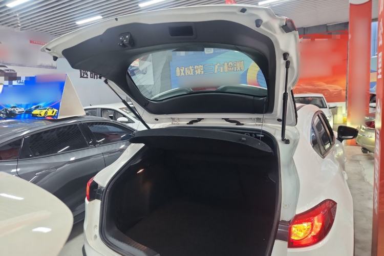 Used Mazda CX-4 2018 2.0L Automatic 2WD Blue Sky Exploration Edition China VI Standard
