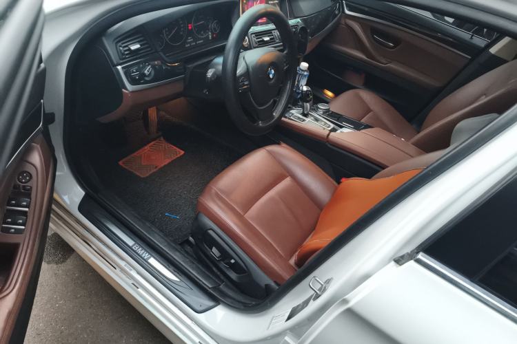 Used BMW 5 Series 2017 520Li Elegant Edition
