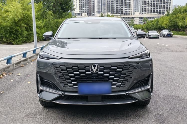 Used Changan UNI-K 2024 2.0T Two-Wheel Drive YueShang Trim
