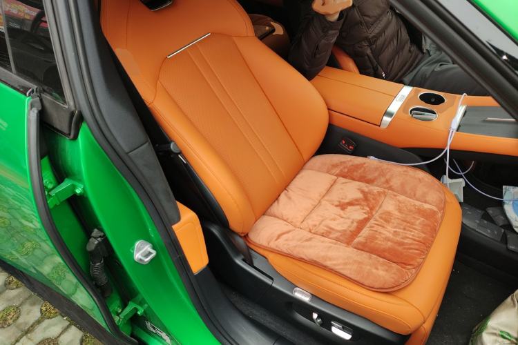 Used  YU7 2025 Ultra-Long Range All-Wheel Drive Pro Version
