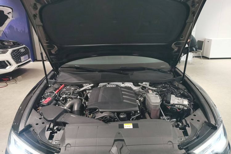 Used Audi A6L 2023 45 TFSI Prestige Elegant Edition
