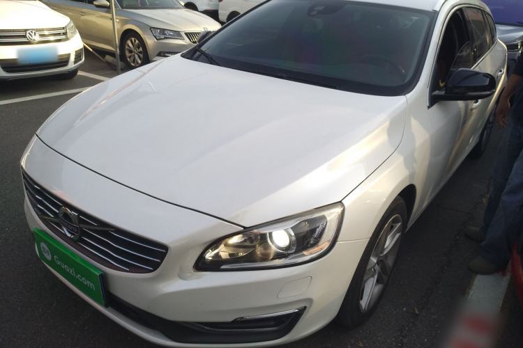 Used Volvo V60 2014 T5 Zhiya Edition