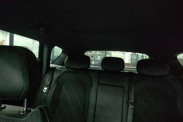 Used VOYAH FREE 2025 318 259 km All-Wheel-Drive Exploration Edition
