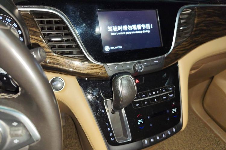 Used Buick GL8 2017 ES 28T Luxury Model China V Standard
