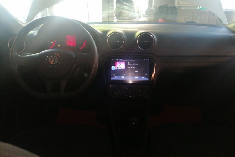 Used Volkswagen Jetta 2017 1.5L Manual Fashion Edition
