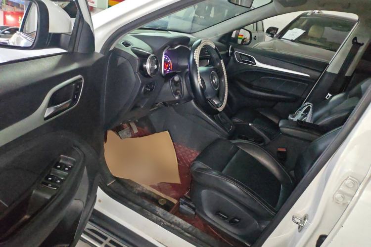 Used MG ZS 2018 1.5L Automatic Luxury Edition China V Standard