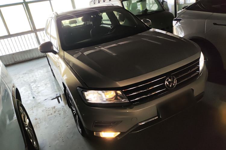 Used Volkswagen Tiguan L 2019 Updated Version 330TSI Automatic Two-Wheel Drive Panoramic Comfort Edition China VI Standard
