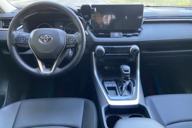 Used Toyota RAV4 2024 2.0L CVT Two-Wheel Drive Urban Edition
