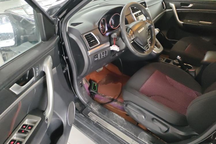 Used Haval M6 2018 Revised Version 1.5T DCT Two-Wheel Drive Urban Style
