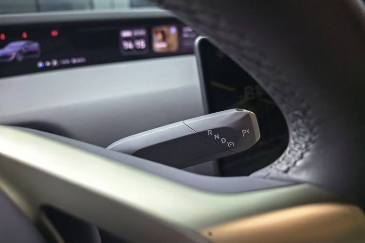 Used  12 2025 Max Extended-Range Edition
