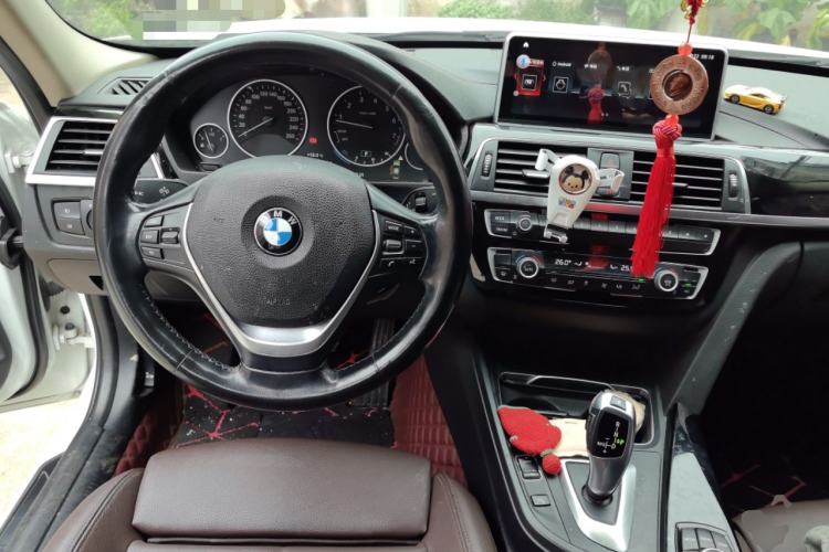 TDK.VehicleDetails.img