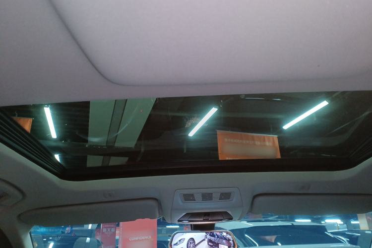 Used BMW 5 Series 2017 525Li Leading Model
