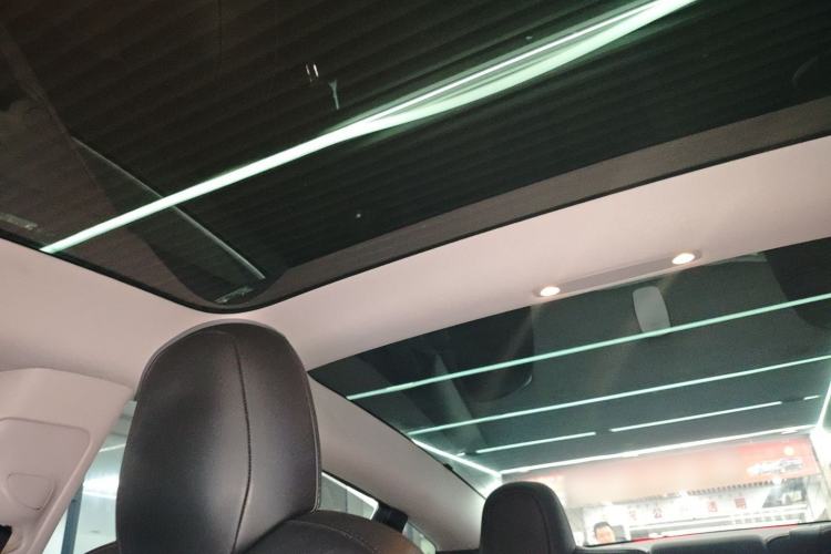 Used Tesla Model 3 2019 Standard Range Rear-Drive Upgraded Version
