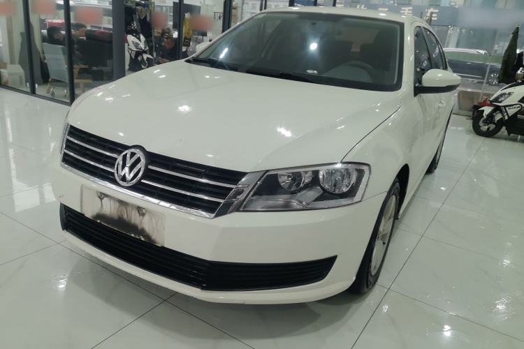 Used Volkswagen Lavida 2013 Revised Classic 1.6L Automatic Fashion Edition
