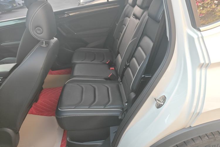 Used Volkswagen Tiguan L 2019 Restyled 330TSI Automatic Two-Wheel Drive R-Line Flagship Version China VI Standard