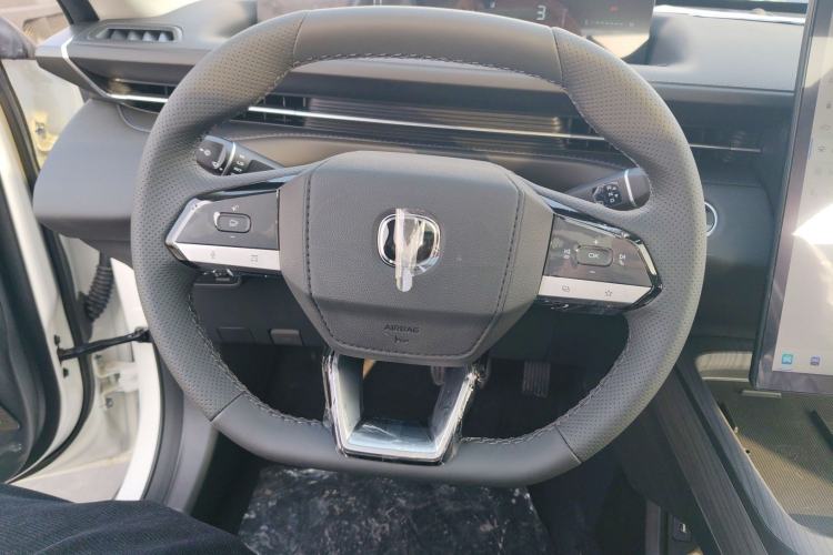 Used Changan Eado PHEV 2025 Smart New Blue Whale 145KM Battleship Edition