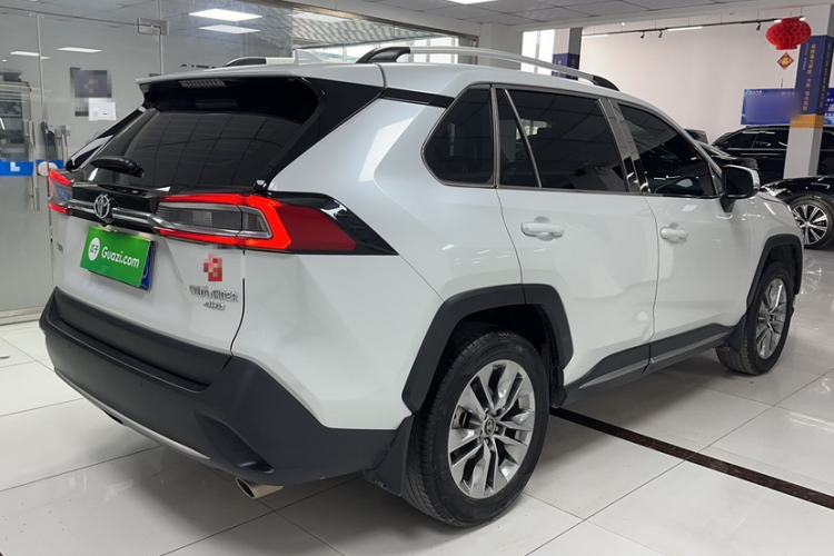 Used Toyota Wildlander 2021 2.0L CVT 4x4 Luxury Edition
