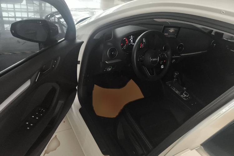 Used Audi A3 2020 Restyled Limousine 35 TFSI Ambition Version China VI
