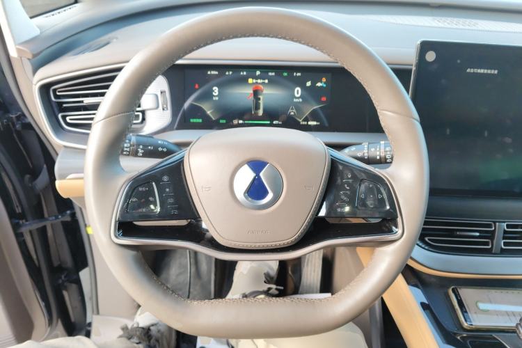 Used Denza D9 2022 EV 600 Four-Wheel Drive Flagship Model
